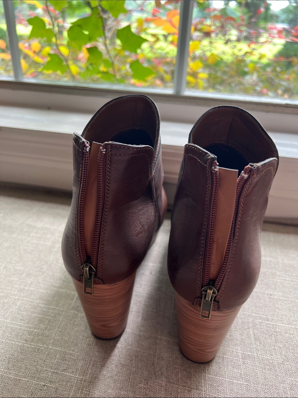 Pierre Dumas Brown Leather Platform Clog Mules - Picture 4 of 6